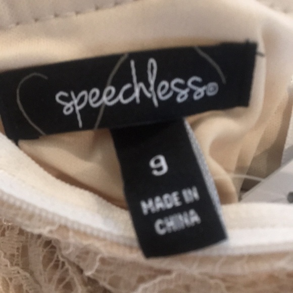 ๐บNWT Halter Homecoming/Prom Dress ๐บ - Picture 6 of 7